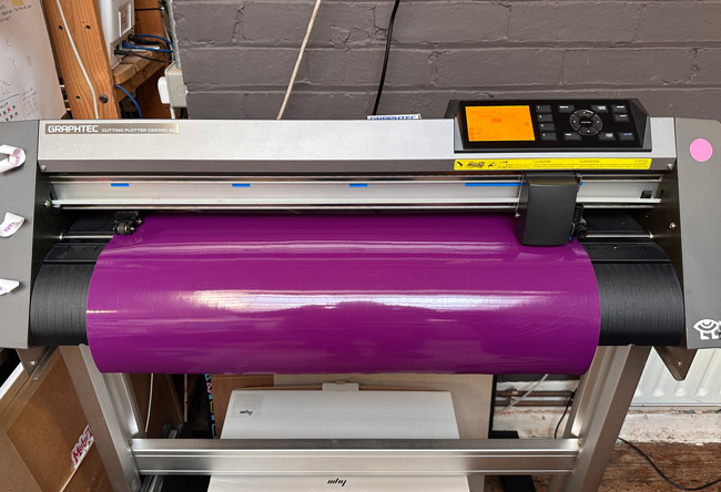 Vinyl Cutting Machine